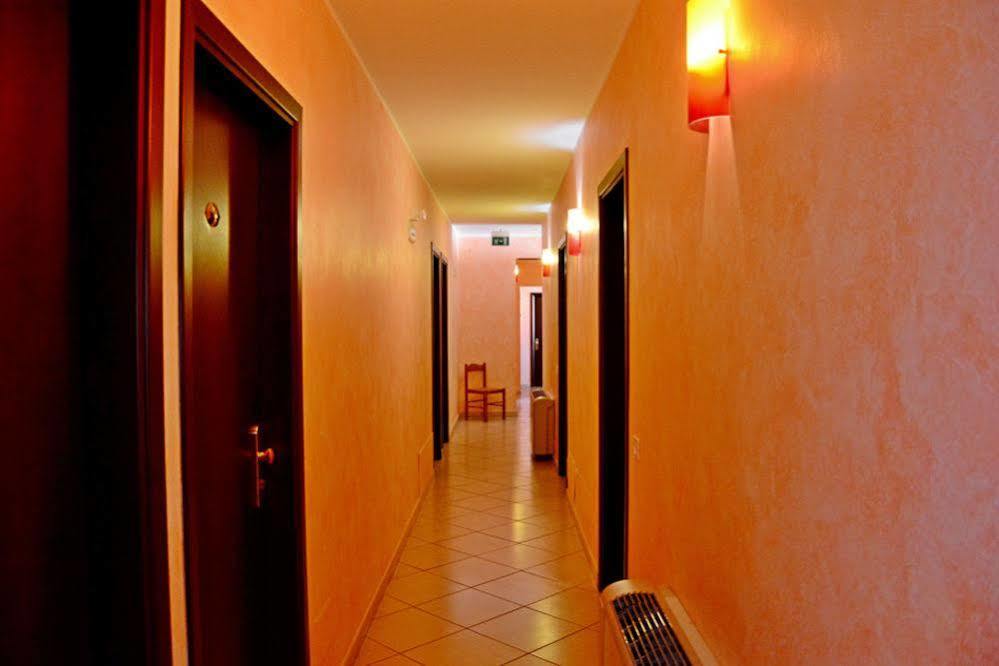 Hotel Sagittario San Sperate Bagian luar foto