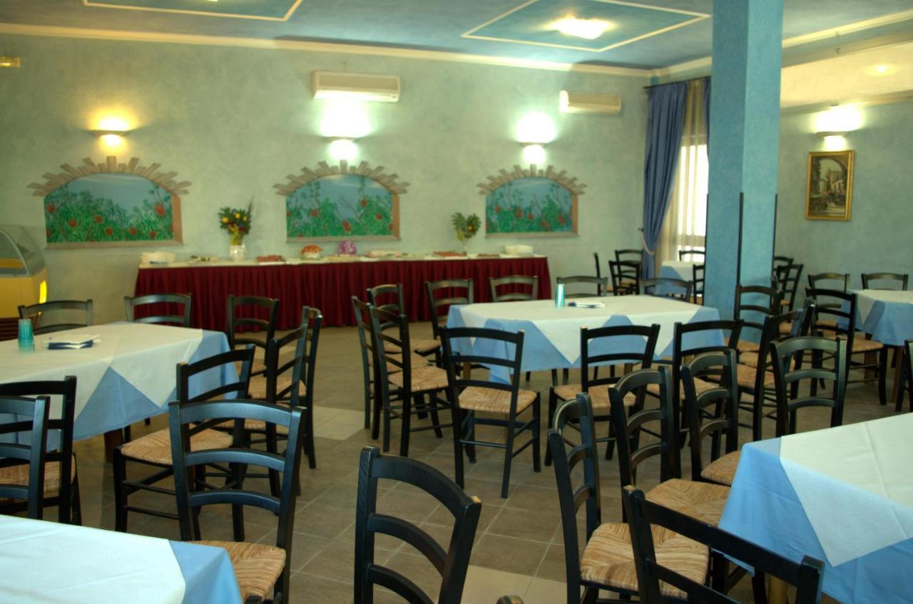 Hotel Sagittario San Sperate Bagian luar foto